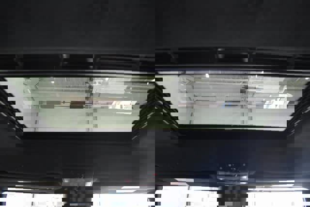 Used 2025 Mercedes-Benz G 550 image 28