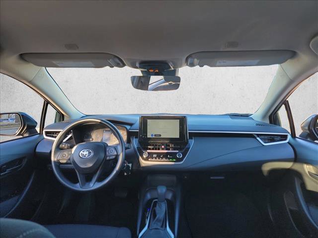 Used 2025 Toyota Corolla LE image 17