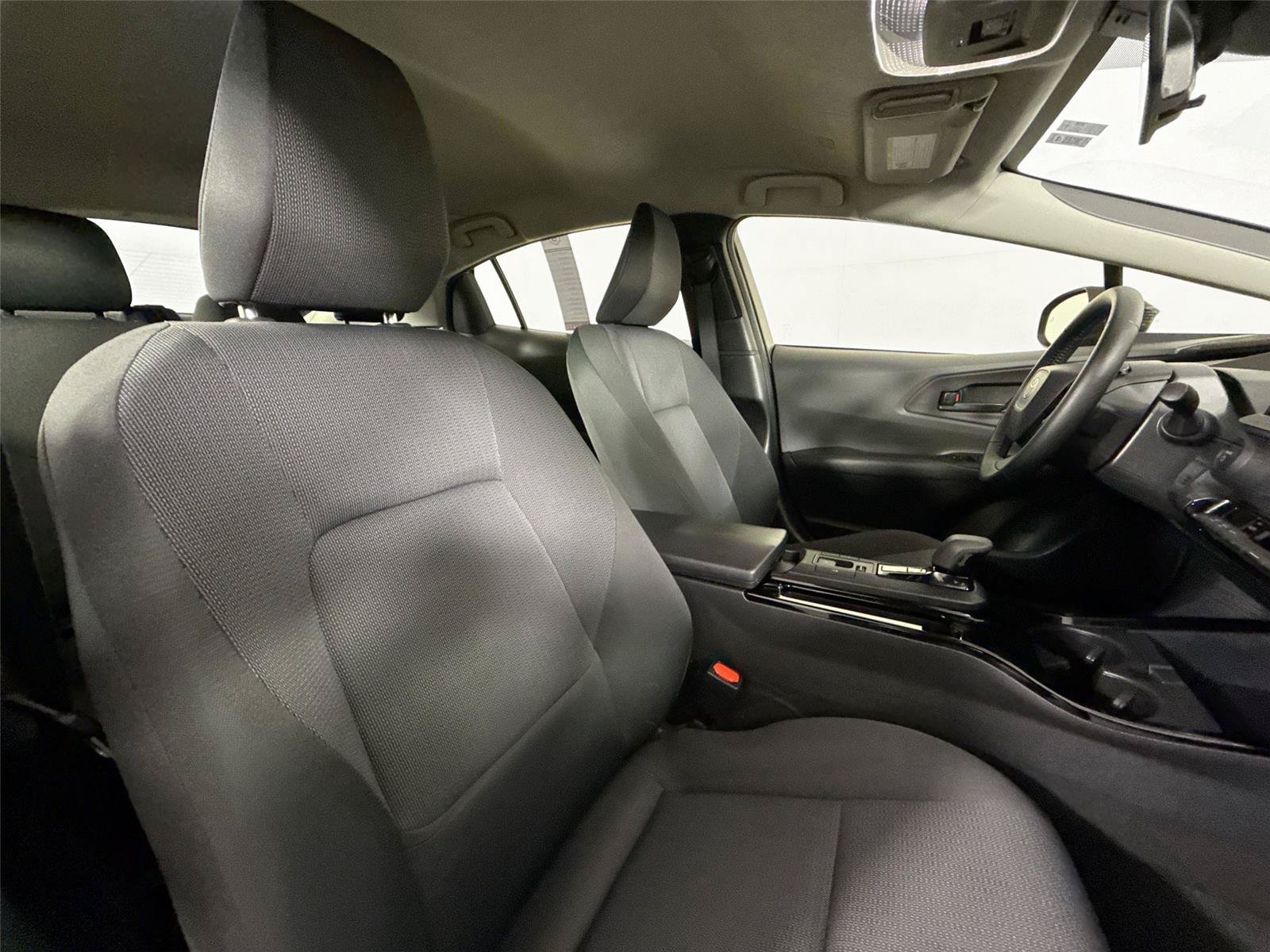 Certified 2023 Toyota Prius LE FWD image 37