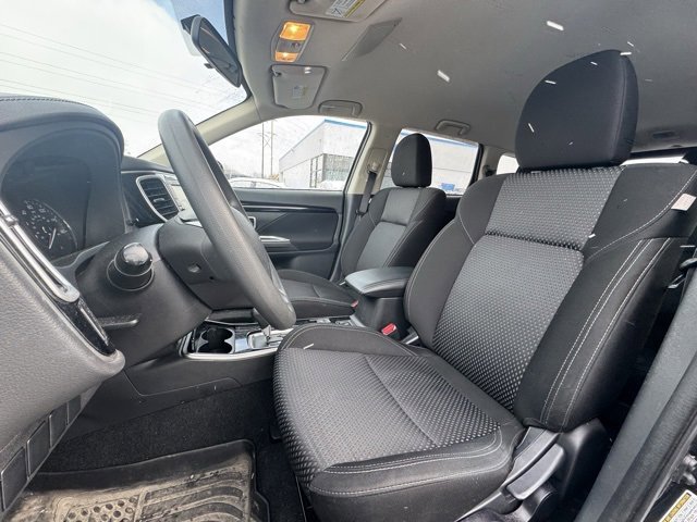 Used 2019 Mitsubishi Outlander ES image 14
