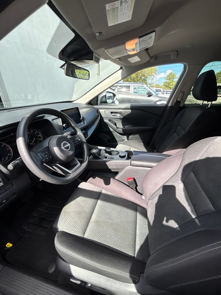 Used 2024 Nissan Rogue SV AWD/4WD image 12