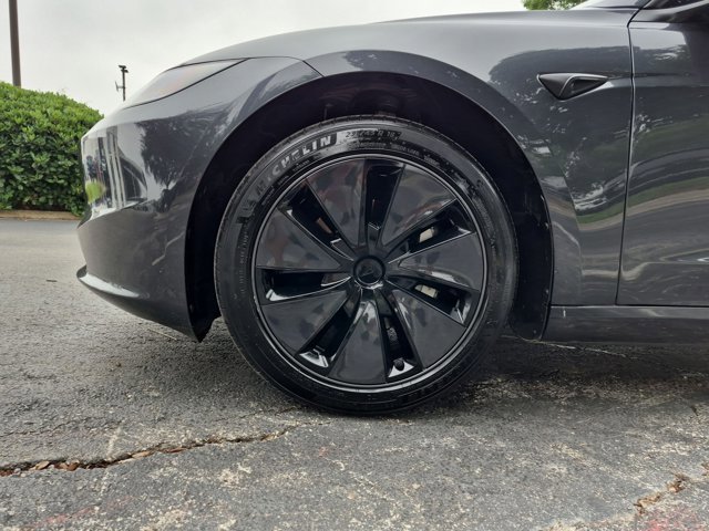 Used 2025 Tesla Model 3 Long Range RWD image 25