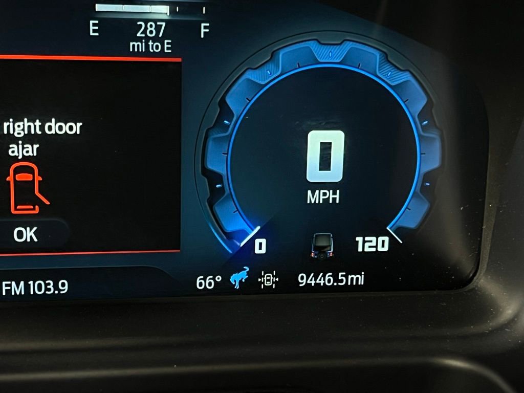 Used 2025 Ford Bronco Outer Banks image 17