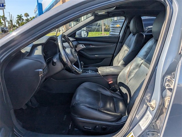 Used 2019 MAZDA MAZDA3 Hatchback w/ Premium Package image 6