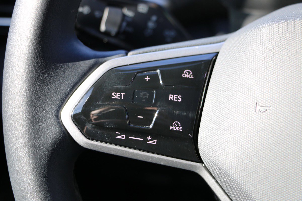 Used 2024 Volkswagen ID.4 Pro S image 17