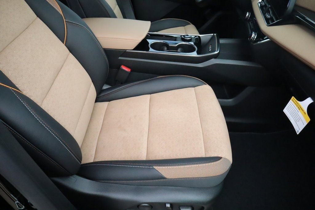 New 2026 Chevrolet Equinox ACTIV w/ Convenience Package III FWD image 13