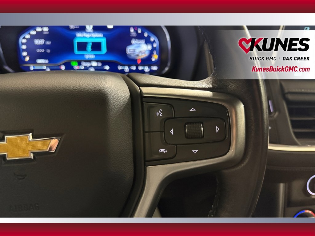 Used 2022 Chevrolet Suburban LT w/ Luxury Package AWD/4WD image 18