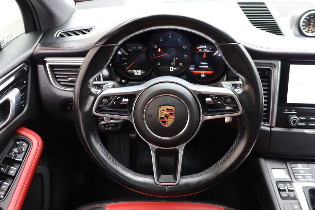 Used 2018 Porsche Macan Sport Edition w/ Driver Memory Package image 20