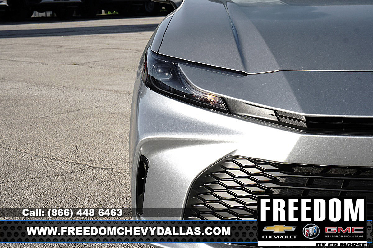 Used 2025 Toyota Camry LE image 39