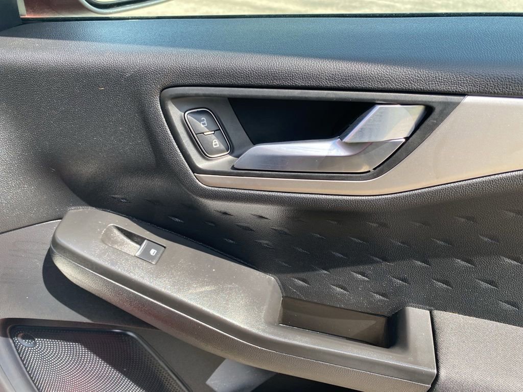 Used 2020 Ford Escape SE AWD/4WD image 12