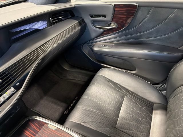 Used 2019 Lexus LS 500 AWD w/ Interior Upgrade Package image 22