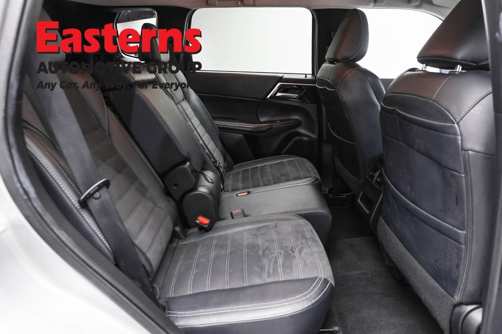 Used 2024 Mitsubishi Outlander SE FWD image 22