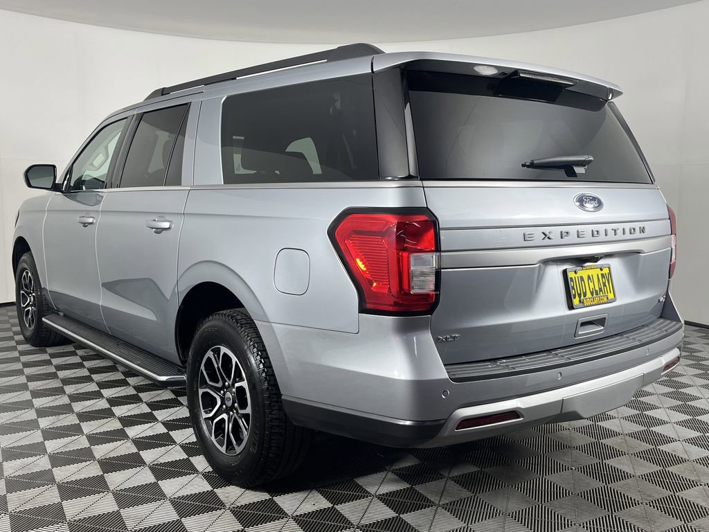 Used 2023 Ford Expedition Max XLT image 8