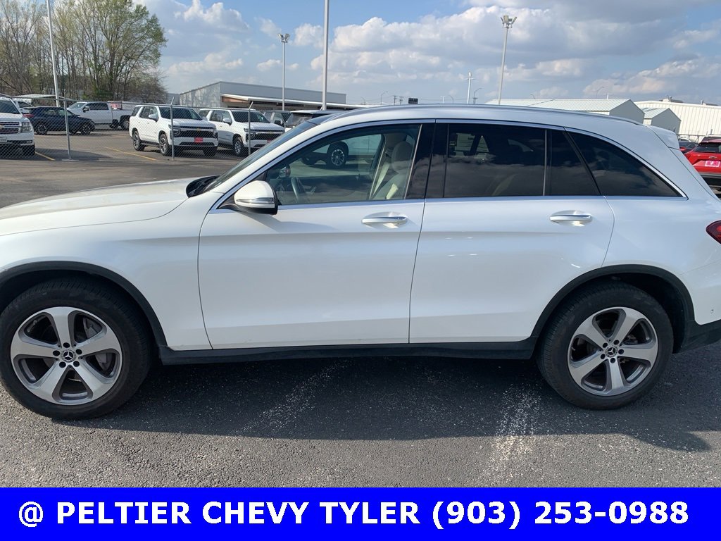 Used 2022 Mercedes-Benz GLC 300 4MATIC image 3