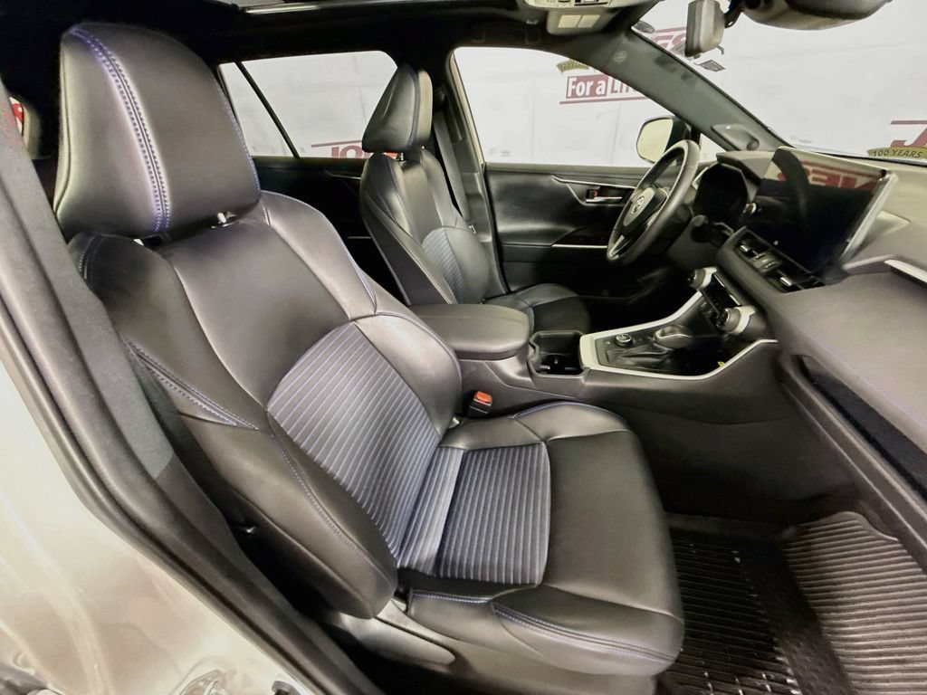 Certified 2023 Toyota RAV4 XSE AWD/4WD image 33