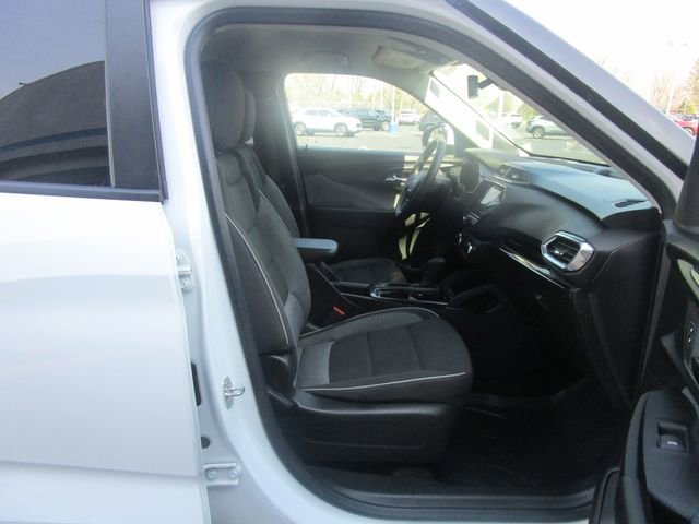 Used 2023 Chevrolet TrailBlazer LT w/ Convenience Package AWD/4WD image 25