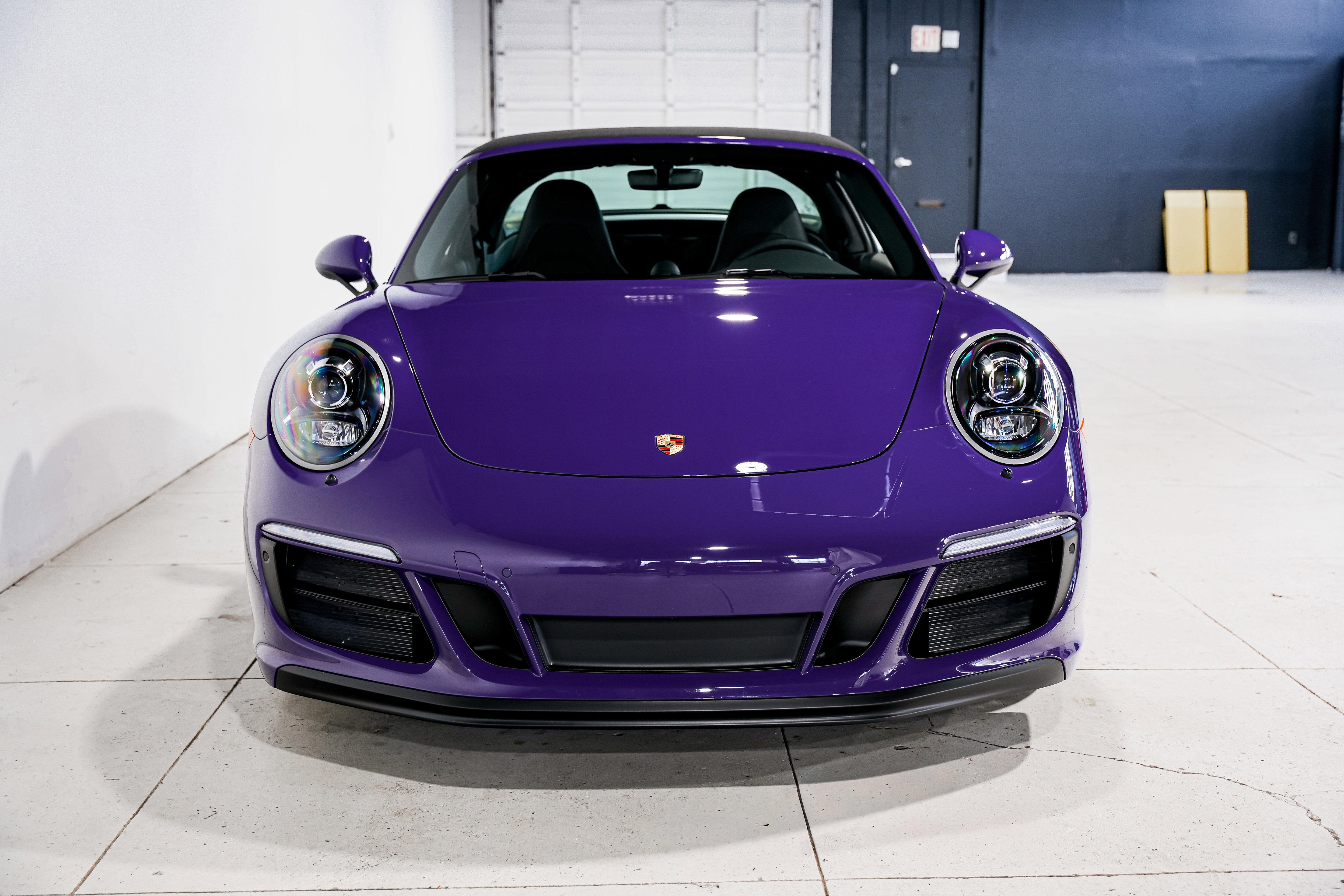 Used 2018 Porsche 911 Targa 4 GTS image 5