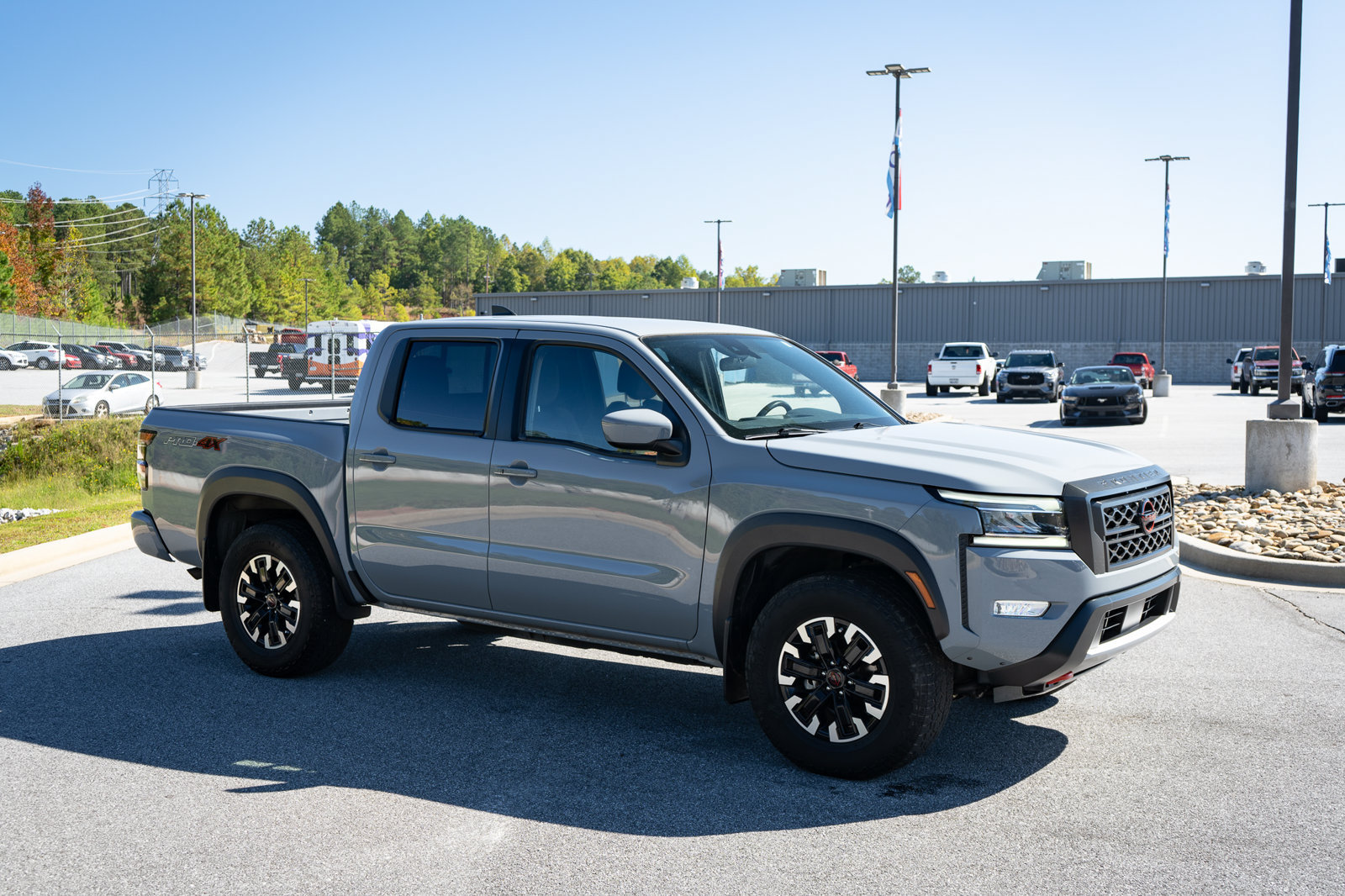 Used 2024 Nissan Frontier PRO-4X w/ Off-Road Protection Package AWD/4WD image 12