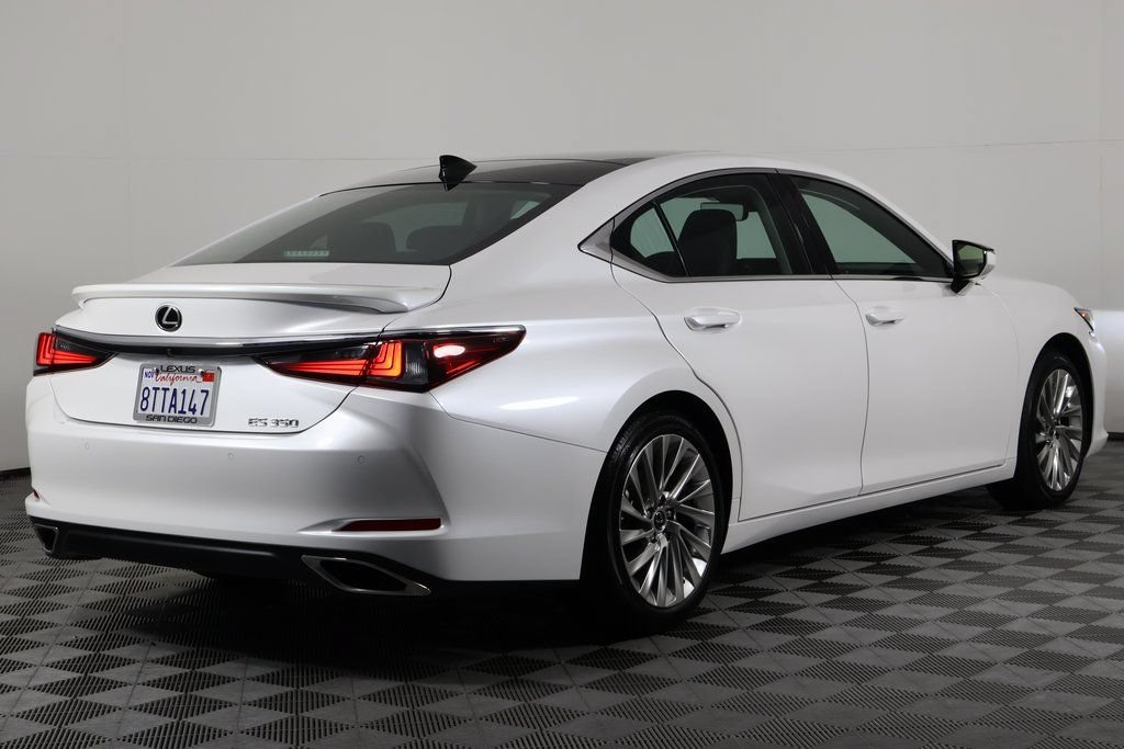 Certified 2021 Lexus ES 350 w/ Accessory Package FWD image 4