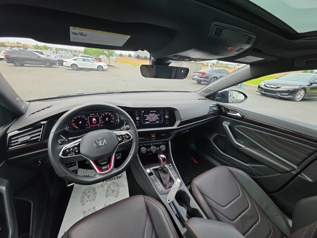 Used 2024 Volkswagen Jetta GLI Autobahn FWD image 27