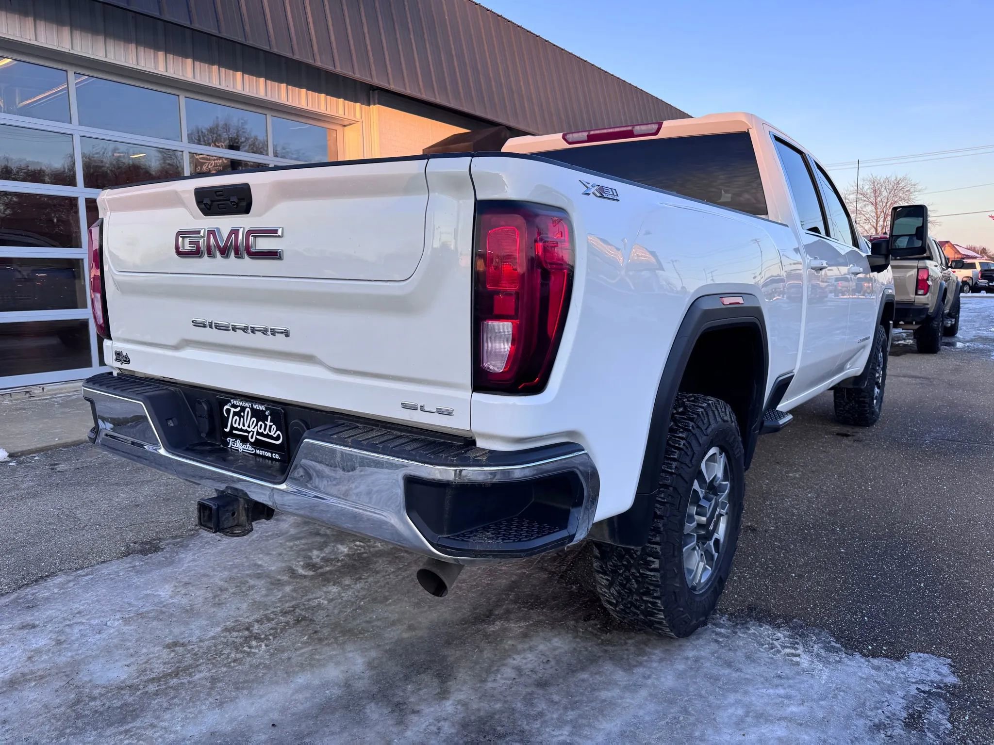 Used 2022 GMC Sierra 2500 SLE w/ SLE Convenience Package image 7