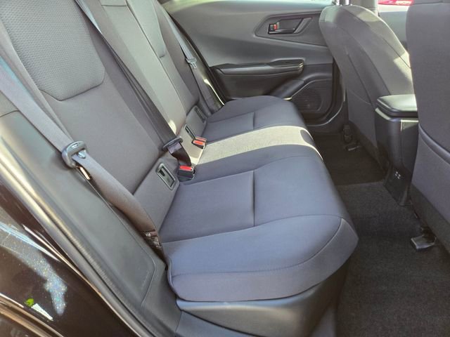 Used 2025 Toyota Prius LE image 12