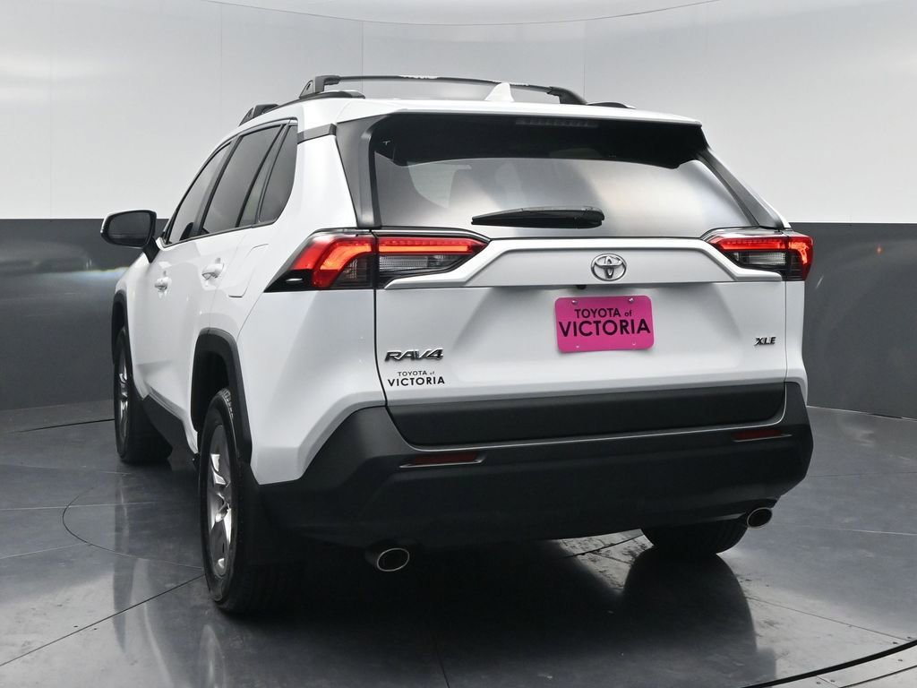 Used 2023 Toyota RAV4 XLE image 17