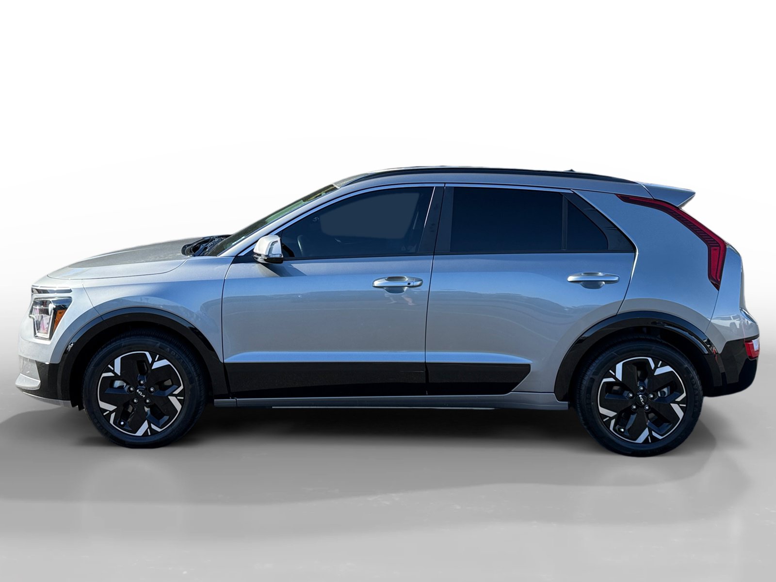 Used 2024 Kia Niro Wind FWD image 2