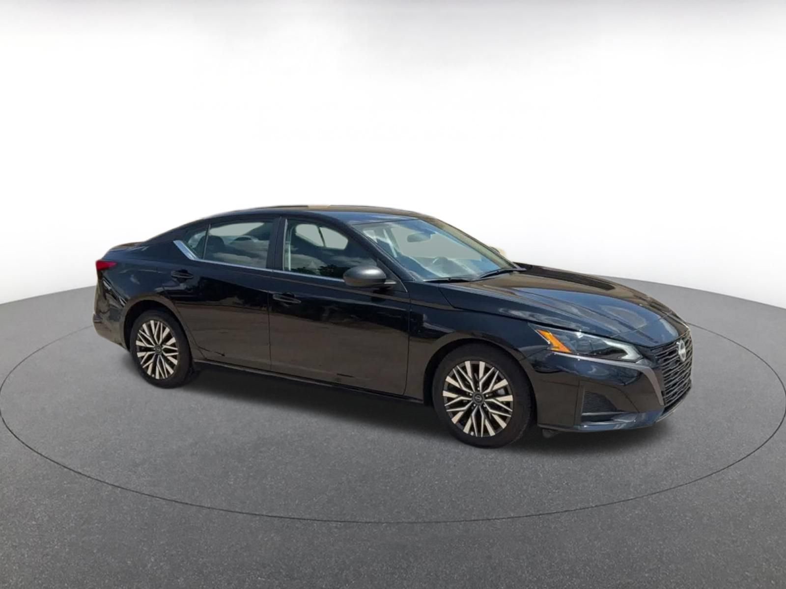 Used 2026 Nissan Altima 2.5 SV FWD video 2
