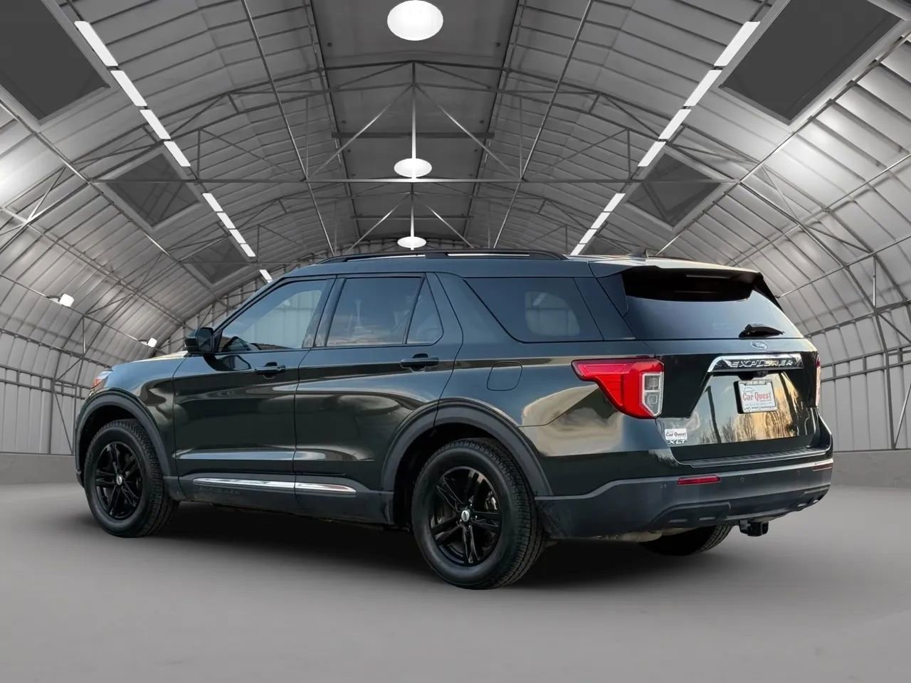 Used 2022 Ford Explorer XLT RWD image 5