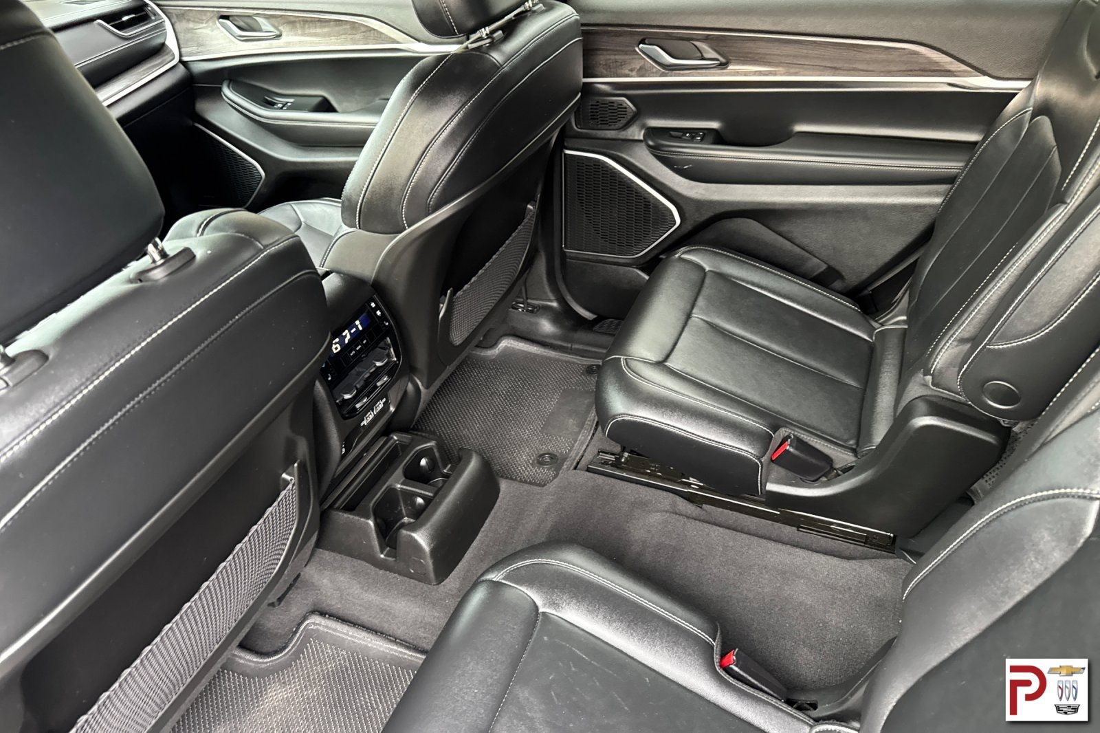 Used 2021 Jeep Grand Cherokee L Limited AWD/4WD image 14