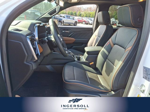 Used 2025 GMC Canyon AT4 w/ Technology Plus Package image 2