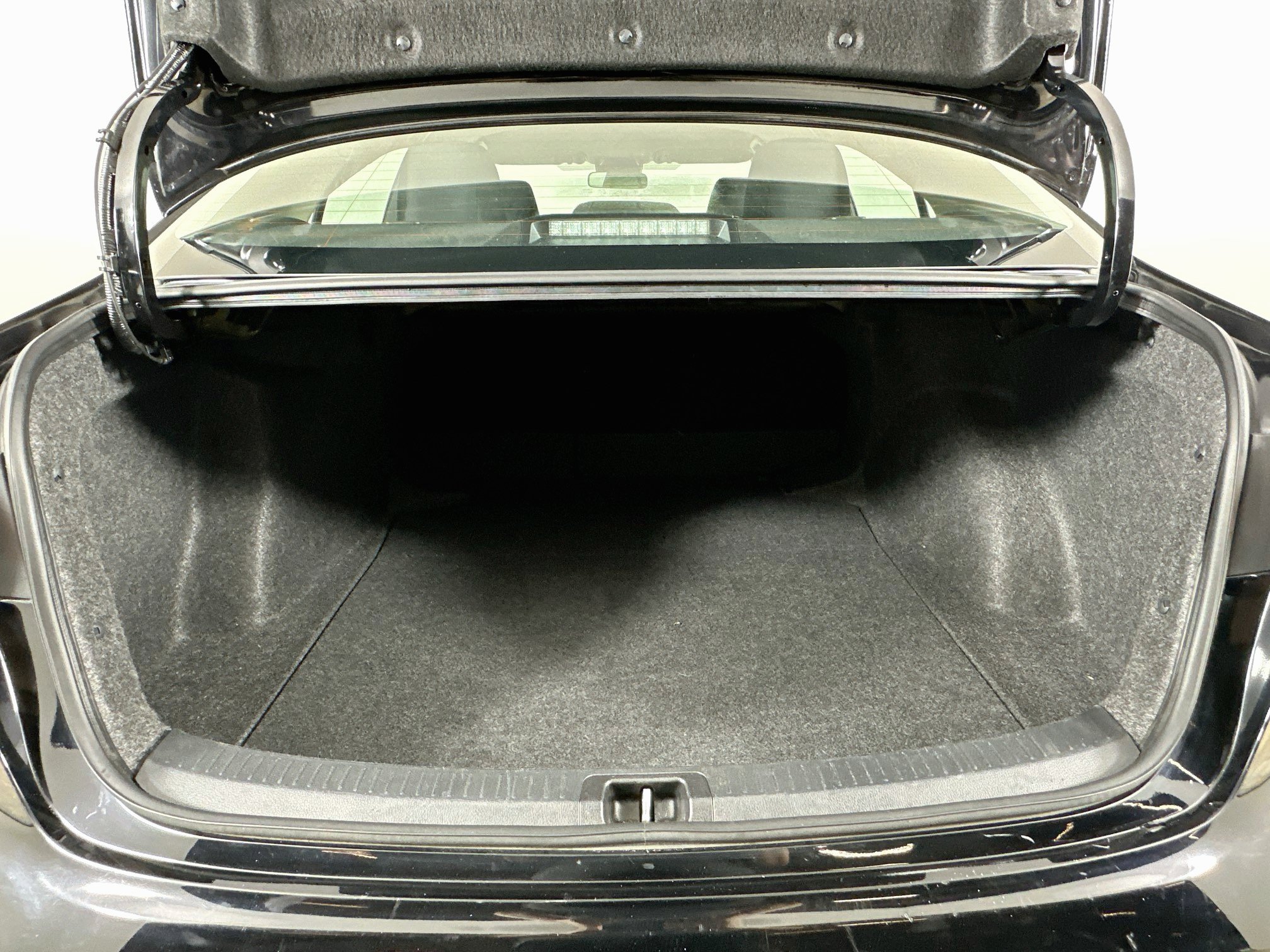 Used 2025 Toyota Corolla LE FWD image 27