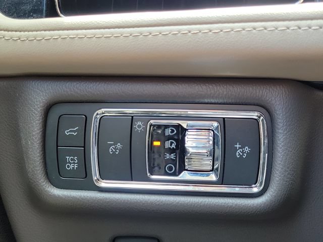 Certified 2022 Lincoln Nautilus FWD w/ Premium Package image 13