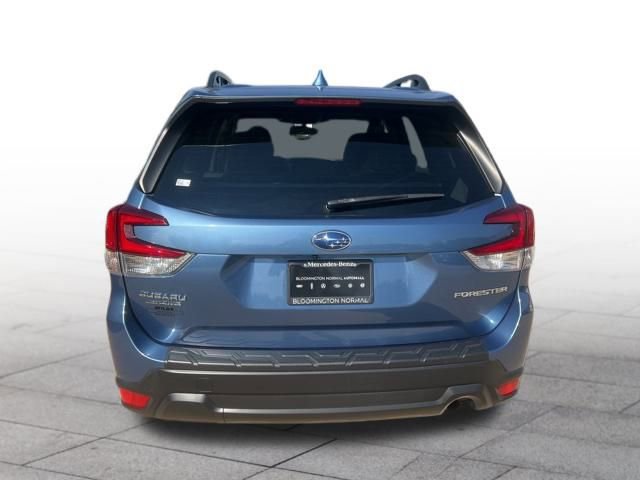 Used 2023 Subaru Forester Premium image 5