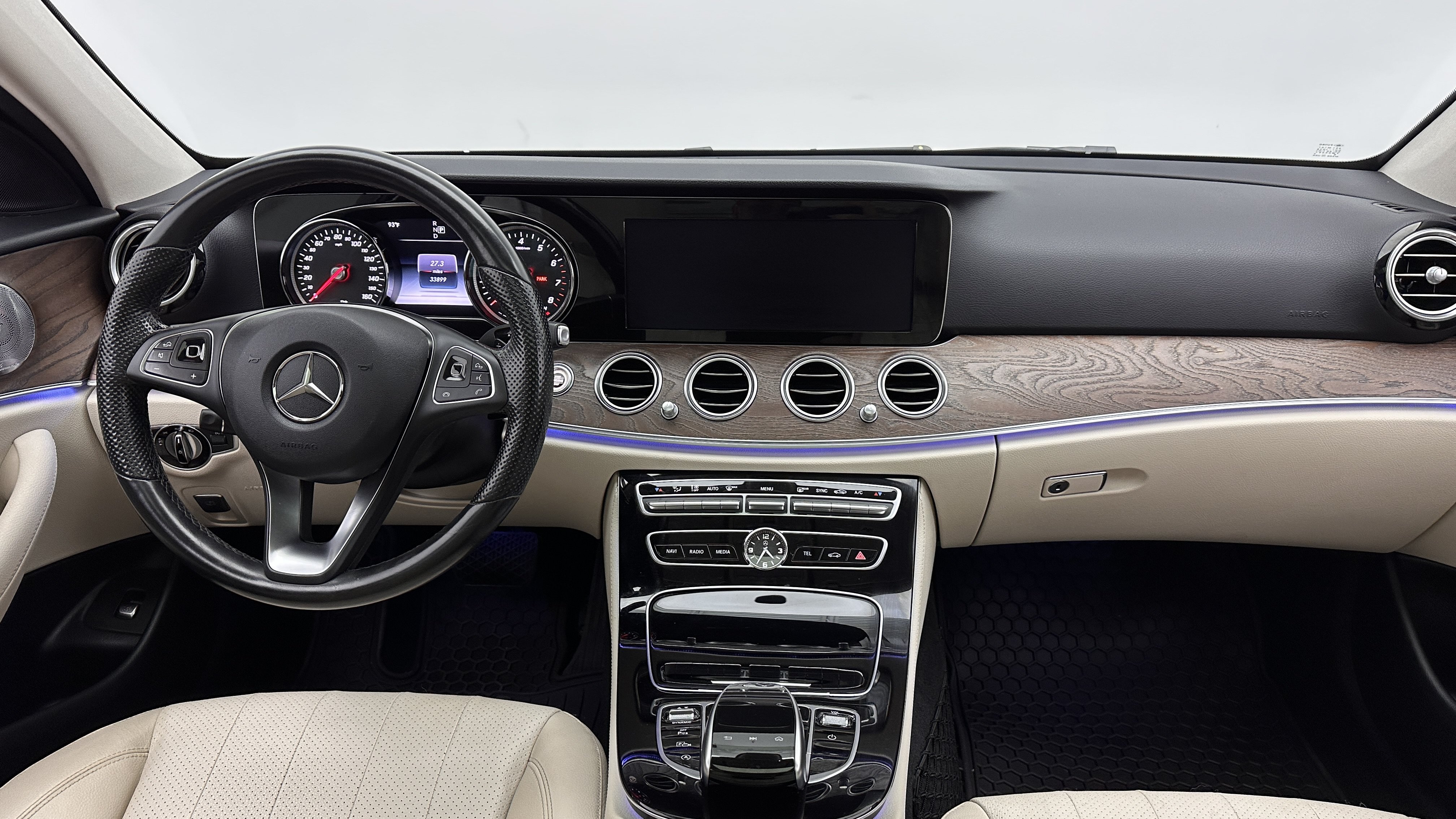 Used 2017 Mercedes-Benz E 300 image 27