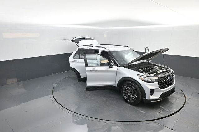 New 2026 Ford Explorer ST AWD/4WD image 36