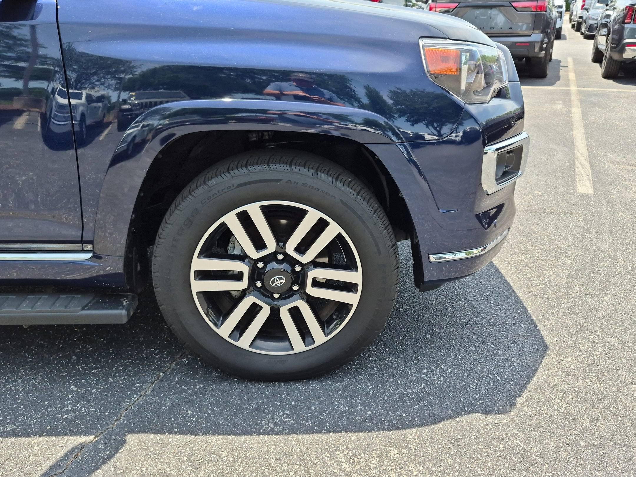 Used 2024 Toyota 4Runner Limited AWD/4WD image 12