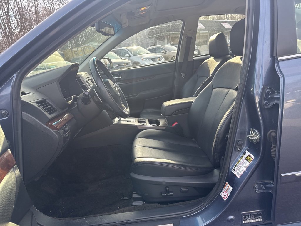 Used 2013 Subaru Legacy 3.6R Limited image 27