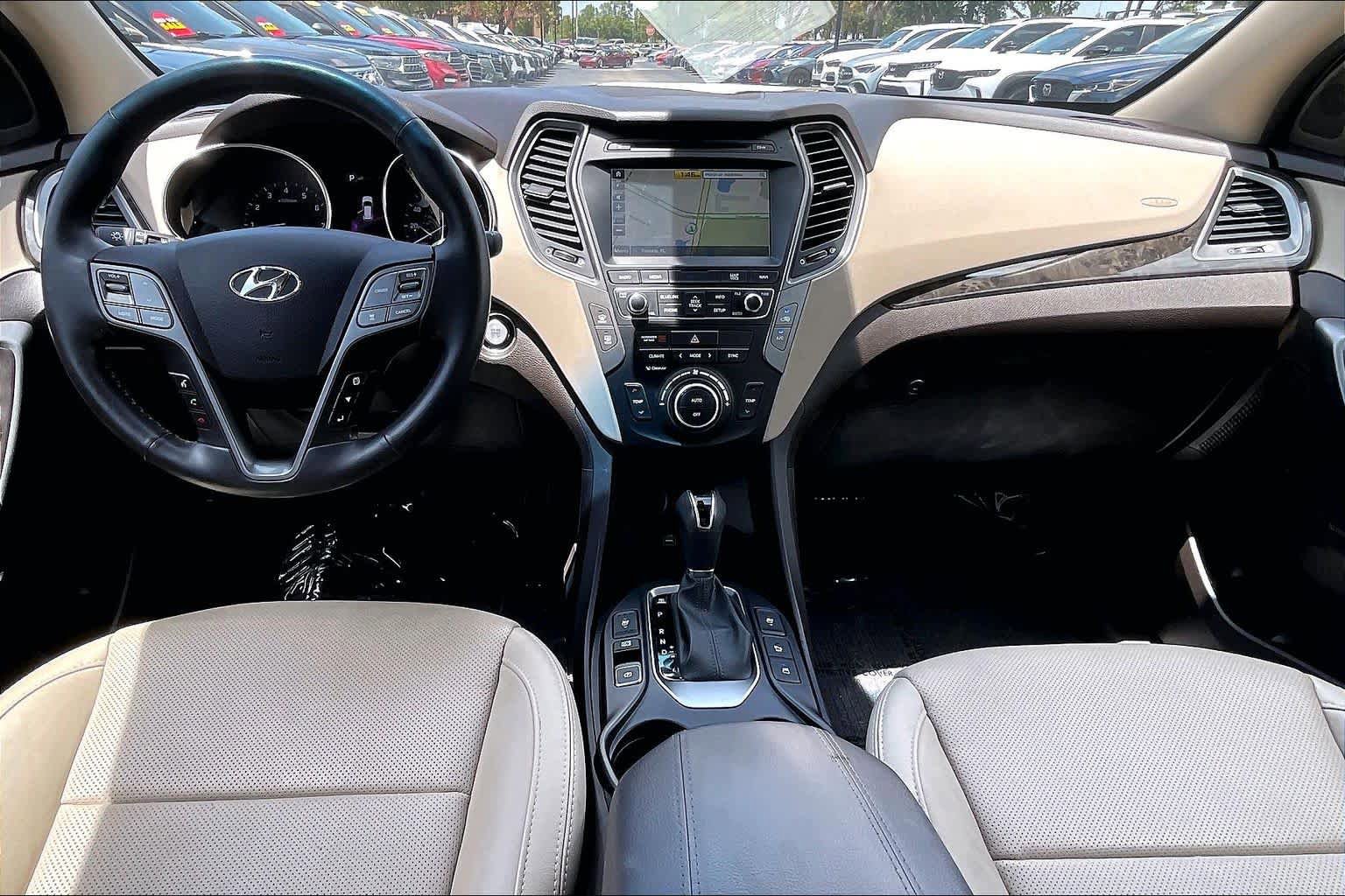 Used 2017 Hyundai Santa Fe Sport w/ 2.0T Ultimate Tech Package 05 AWD/4WD image 15