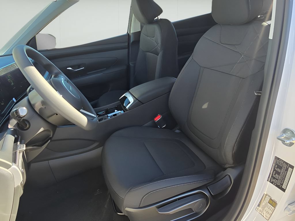 Used 2026 Hyundai Tucson SE AWD/4WD image 11