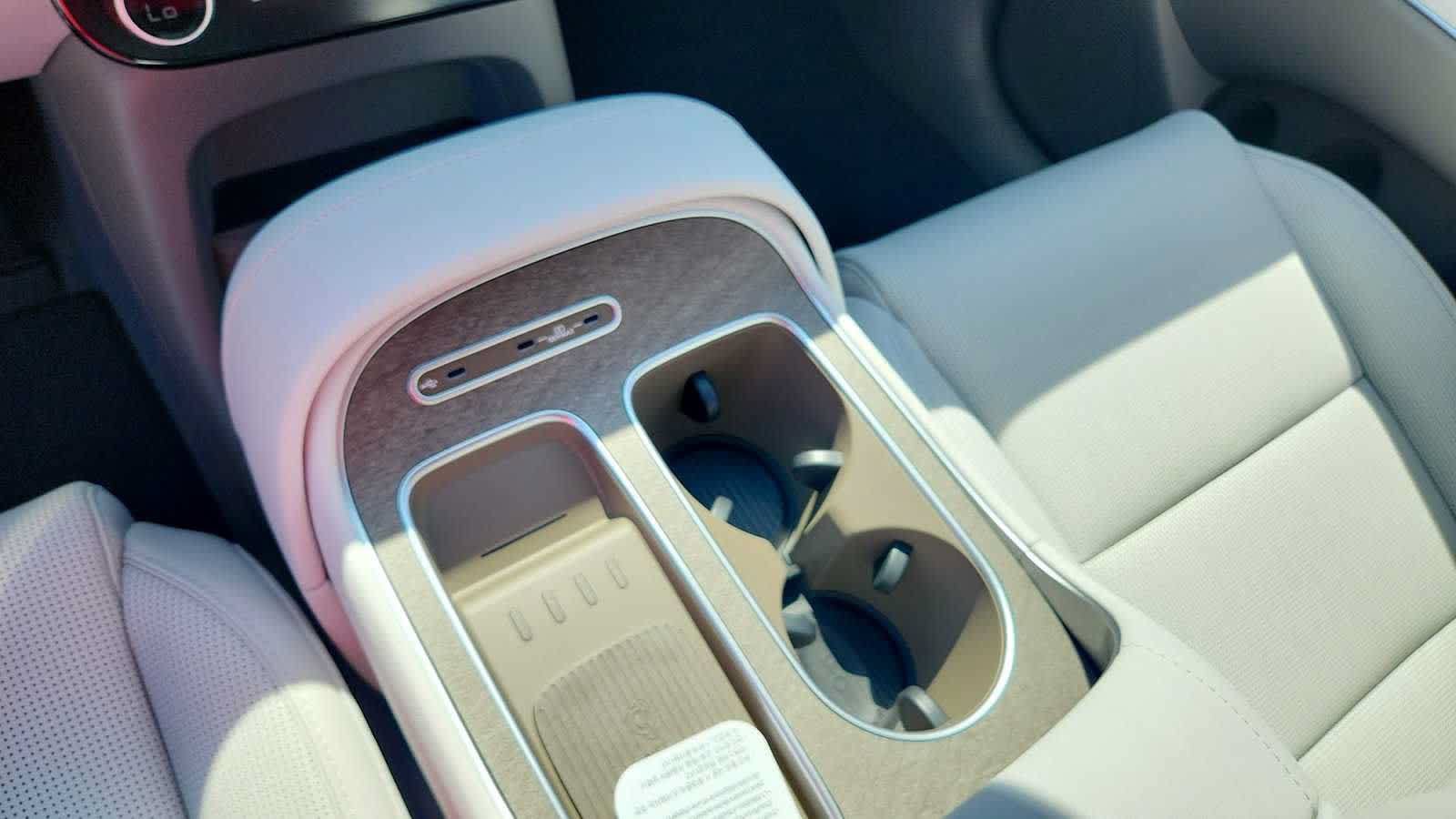 New 2026 Hyundai Palisade Limited FWD image 14