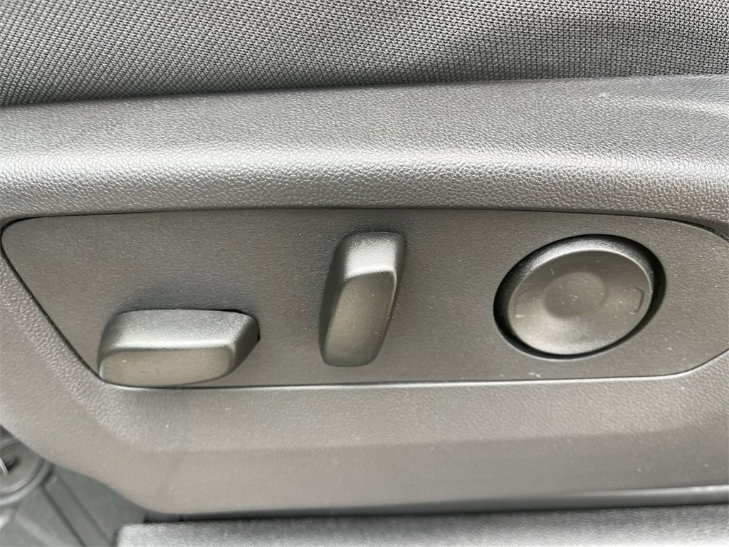 New 2026 Chevrolet Tahoe LS image 12