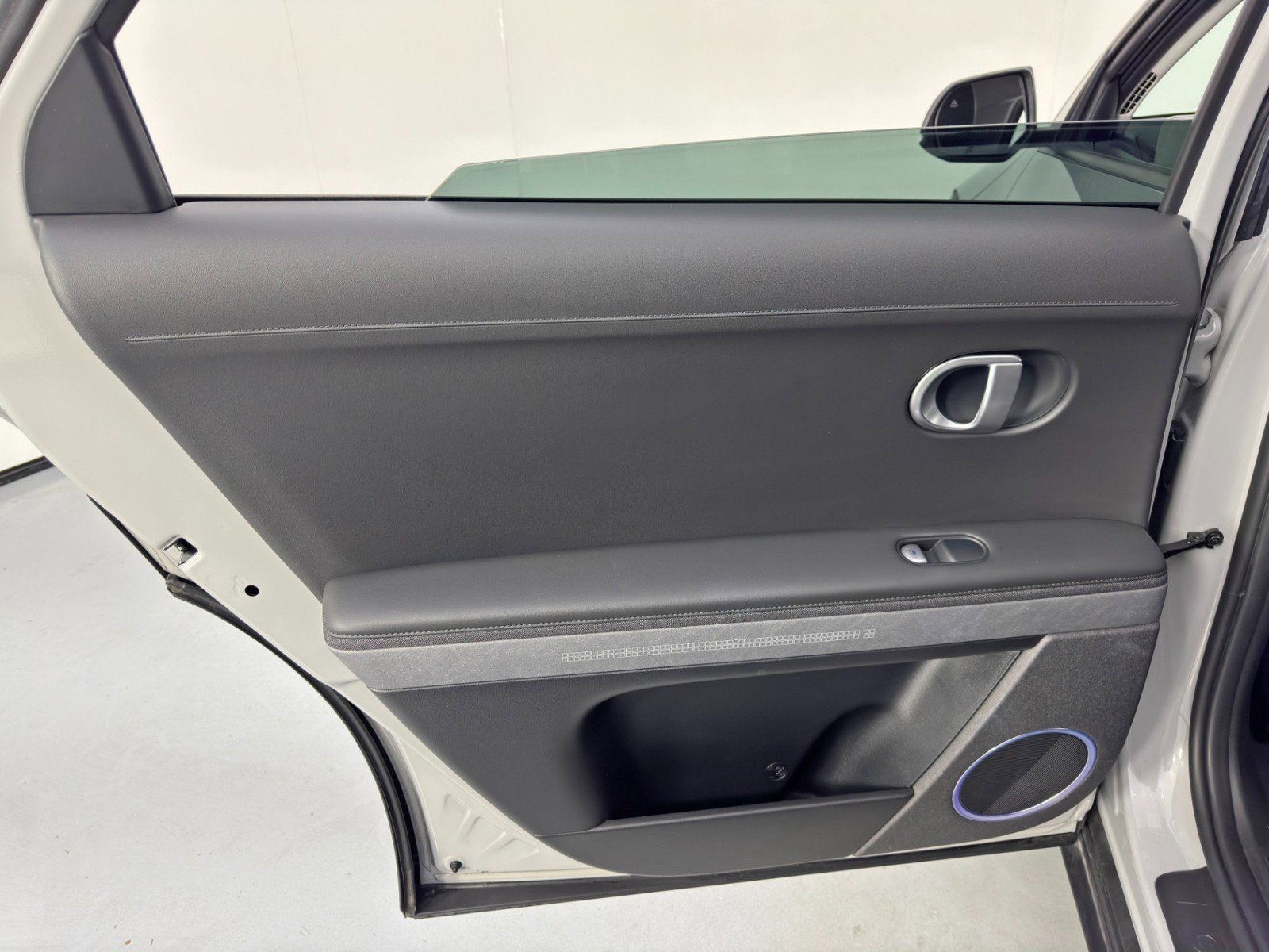 Used 2023 Hyundai Ioniq 5 SEL w/ Cargo Package image 41