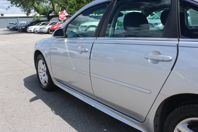 Used 2013 Chevrolet Impala LT w/ LT Sunroof Package FWD image 39