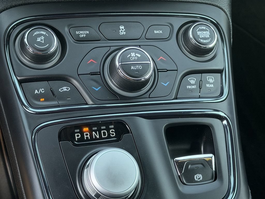 Used 2015 Chrysler 200 S w/ Navigation & Sound Group I AWD/4WD image 17