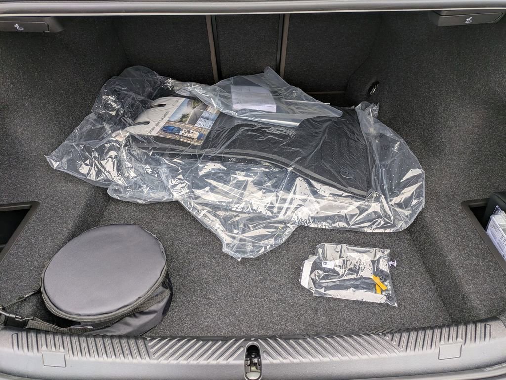 New 2026 BMW 530i xDrive w/ M Sport Package image 34