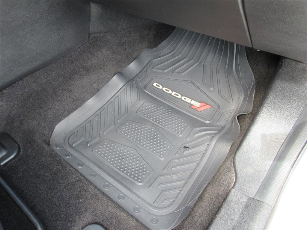 Used 2014 Dodge Avenger SE w/ Rallye Appearance Group image 25