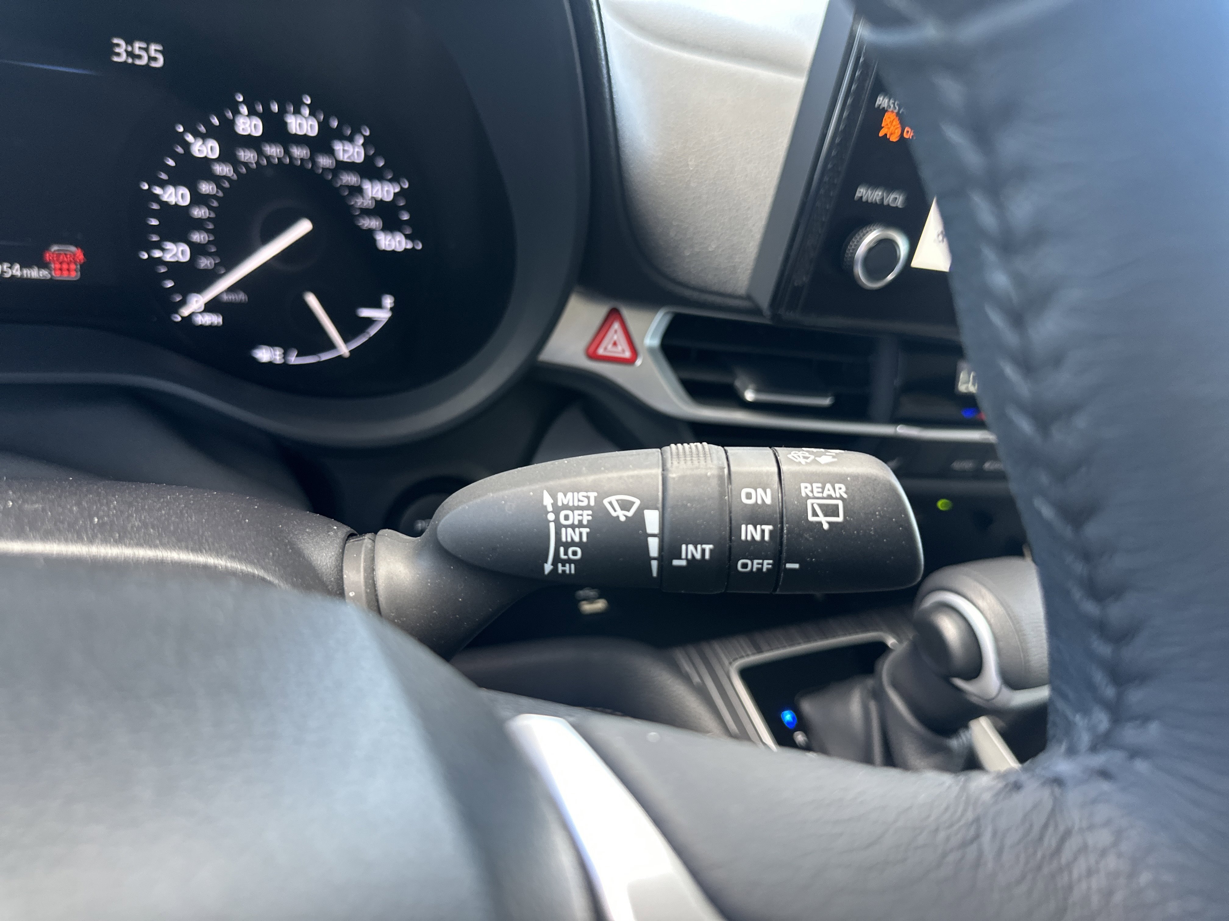 Certified 2025 Toyota Sienna XLE FWD image 20