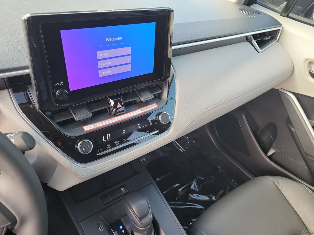 Certified 2026 Toyota Corolla Cross LE FWD image 15
